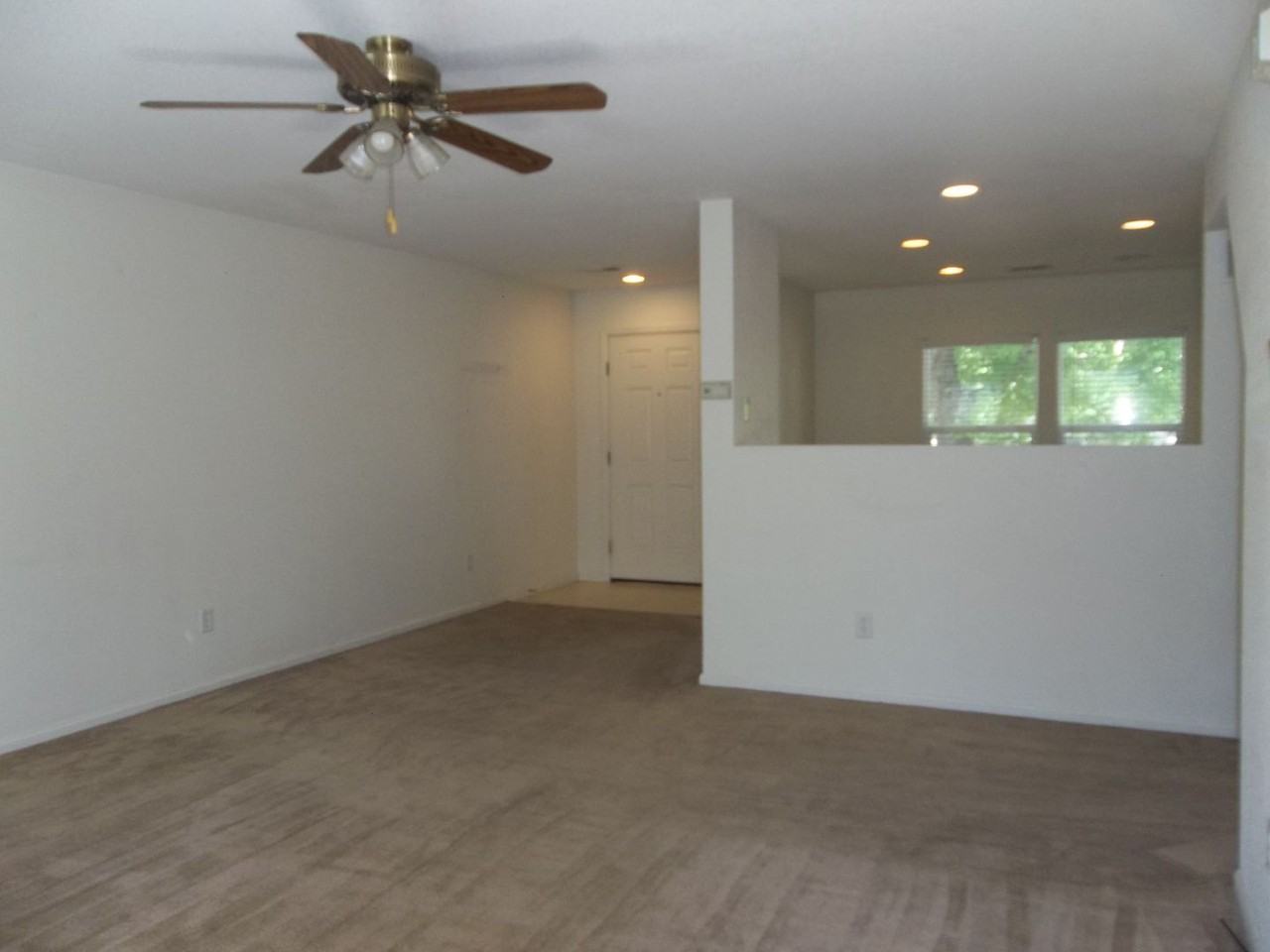 3414 Warren Farm Dr - Photo 4 of 11