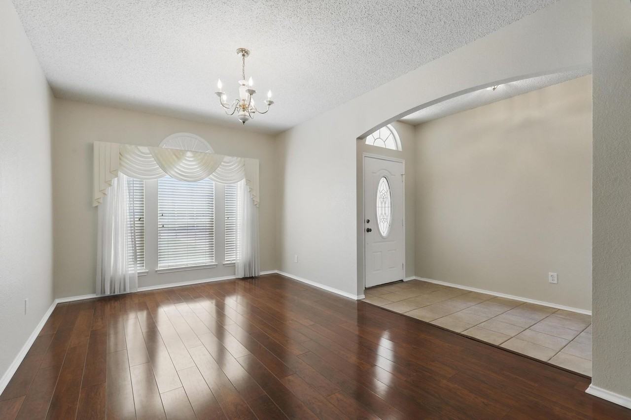 322 Wonder Oak Ct - Photo 3 of 27