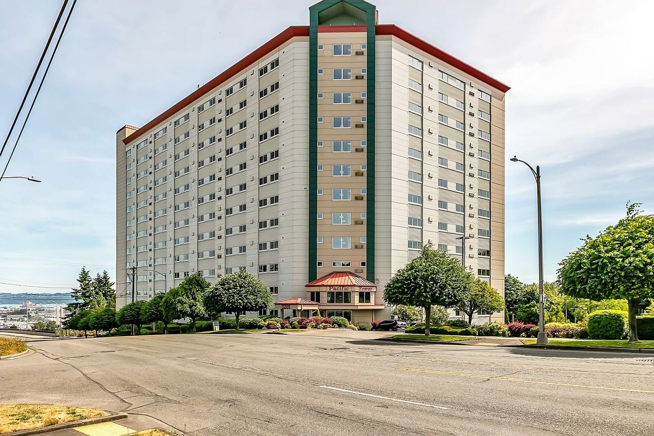 3201 Pacific Avenue #301