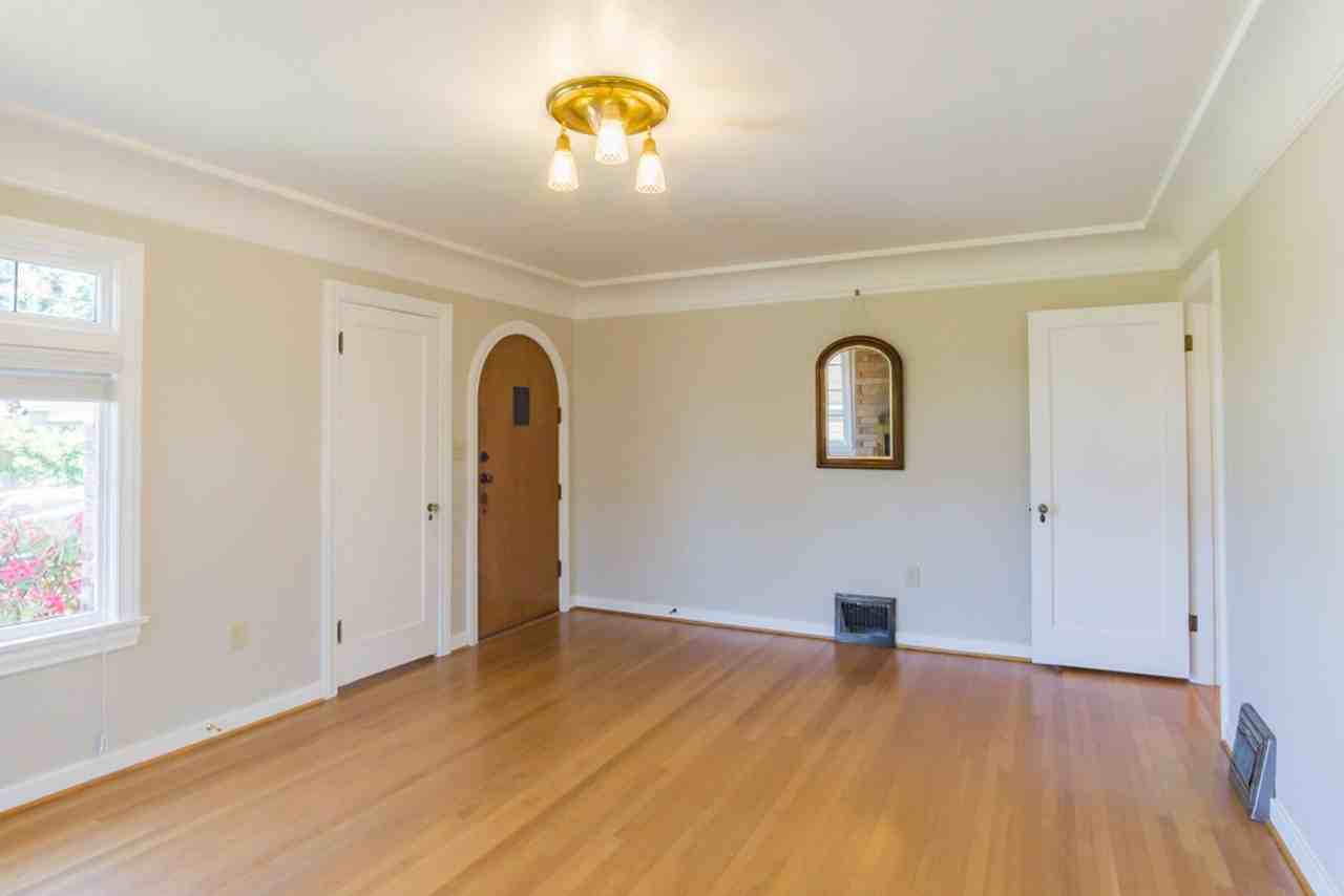 507 Ne 91st St - Photo 3 of 41