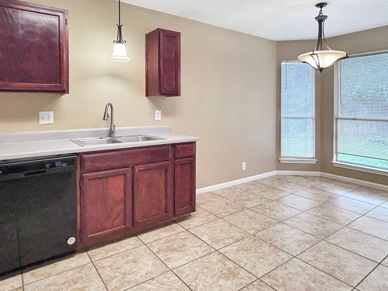 8507 Timber Pl - Photo 5 of 23
