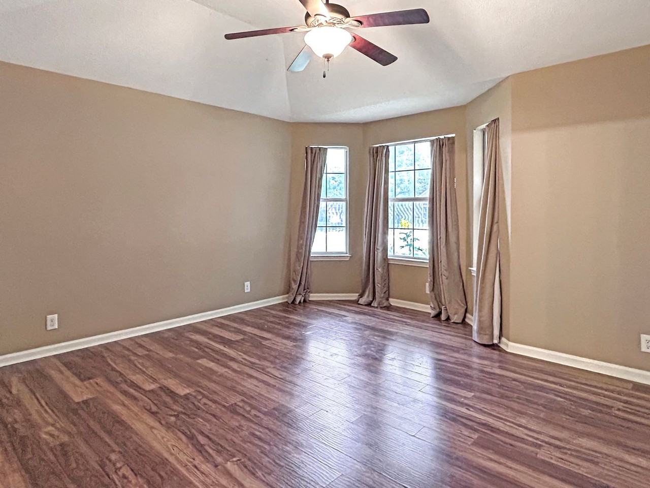 8507 Timber Pl - Photo 6 of 23