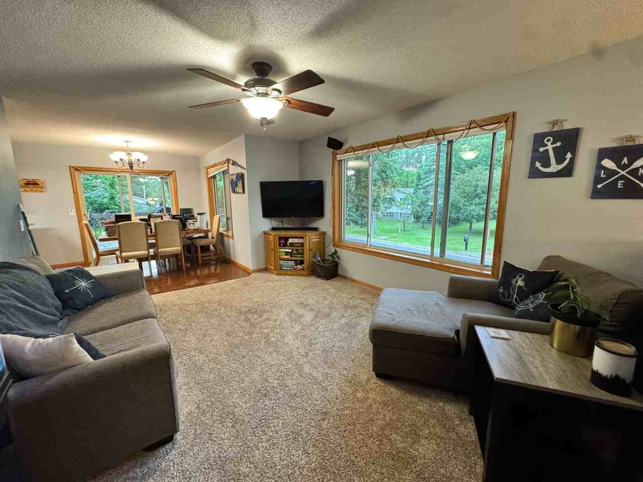247 8th St Sw - Photo 4 of 26