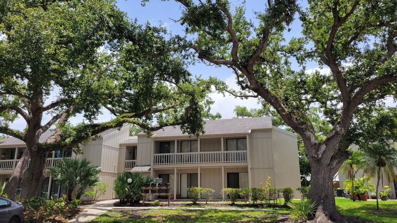 2224 Bahia Vista St #E1