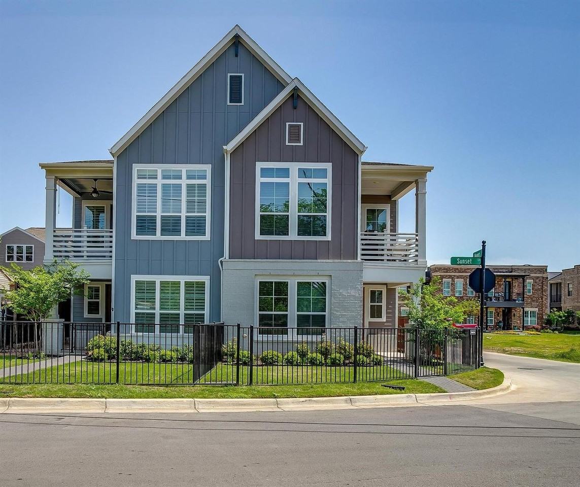 249 Sunset Ln - Photo 2 of 42