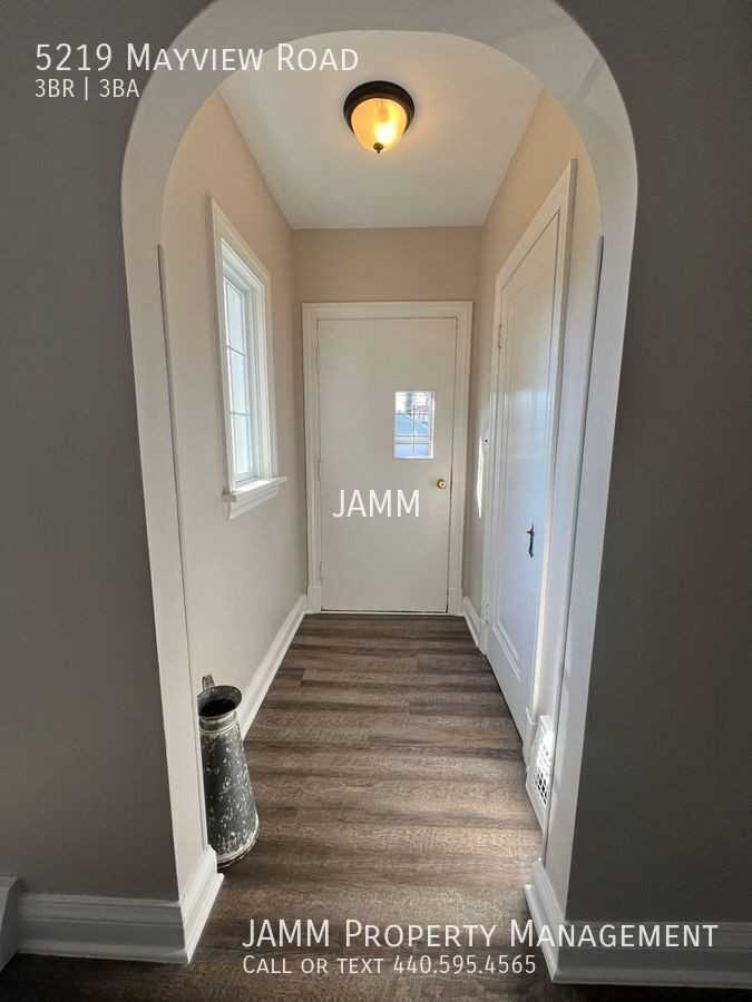 5219 Mayview Rd - Photo 2 of 30