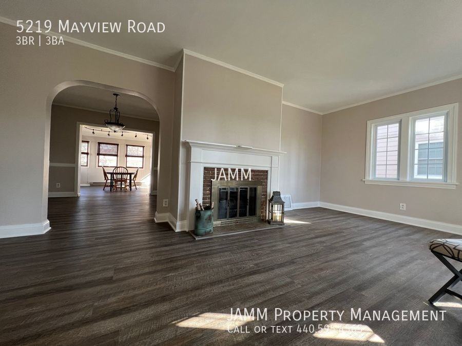5219 Mayview Rd - Photo 3 of 30