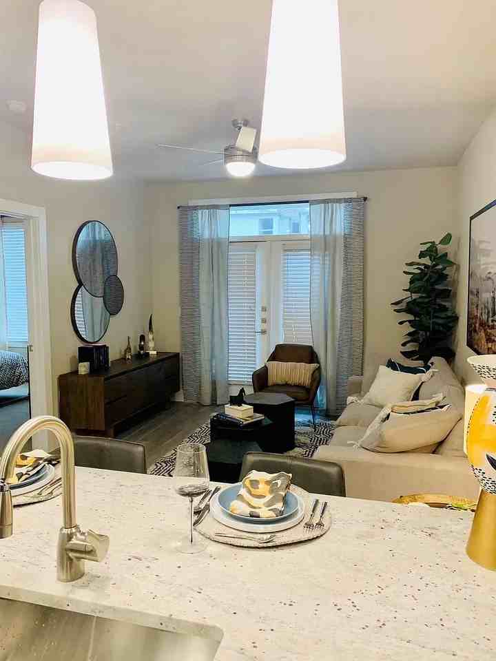 23403 Kingsland Boulevard - Photo 2 of 10