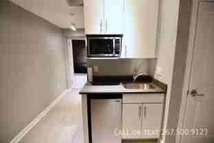 535 N Budd St #1D - Photo 1 of 1