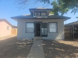 featured image of 1205 E 13th St