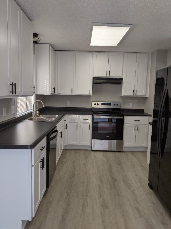 3552 Independence Ave N - Photo 2 of 14