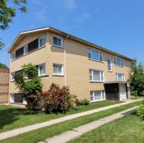 5852 W Irving Park Rd #G - Photo 1 of 1