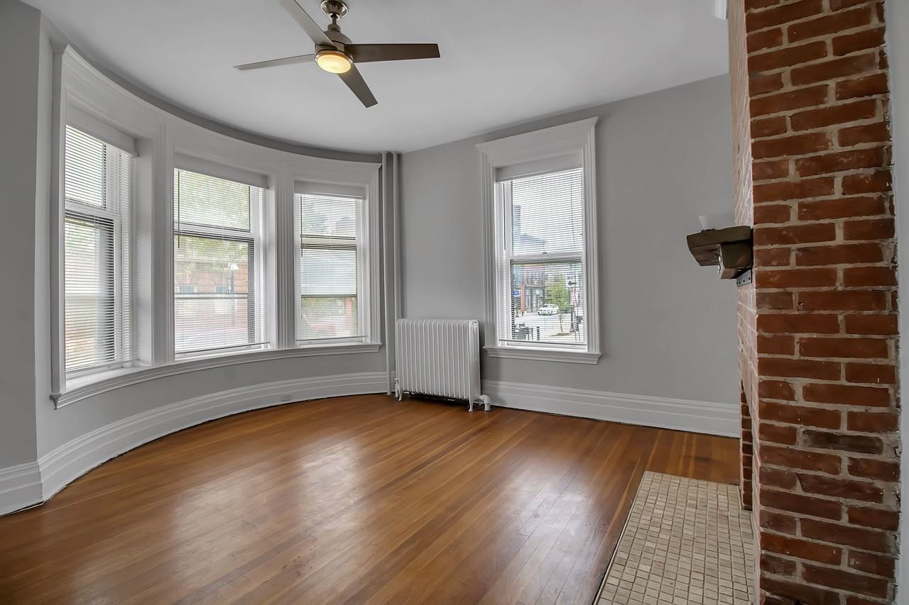 215 Allen Street - Photo 3 of 25