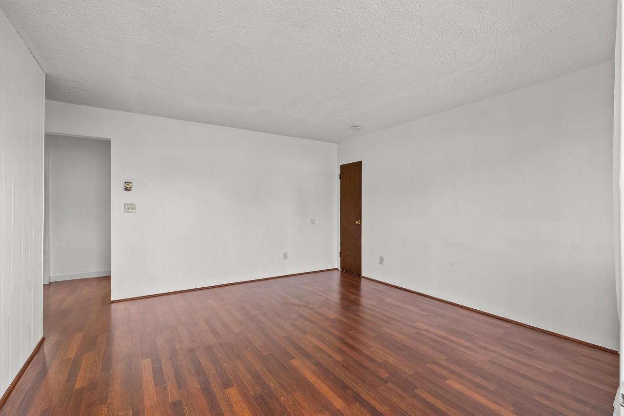 505 24th St - Photo 2 of 10