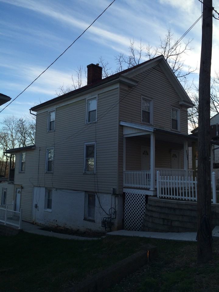 1216 Ashby St - Photo 2 of 27