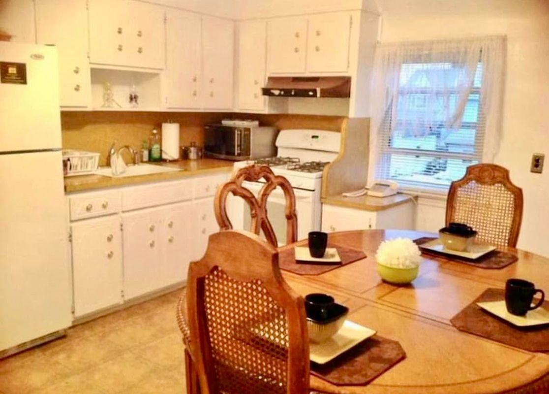 510 Grant St ##2 - Photo 3 of 14