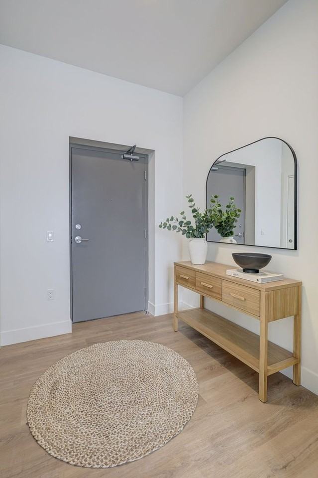 1029 Talbot St - Photo 6 of 13