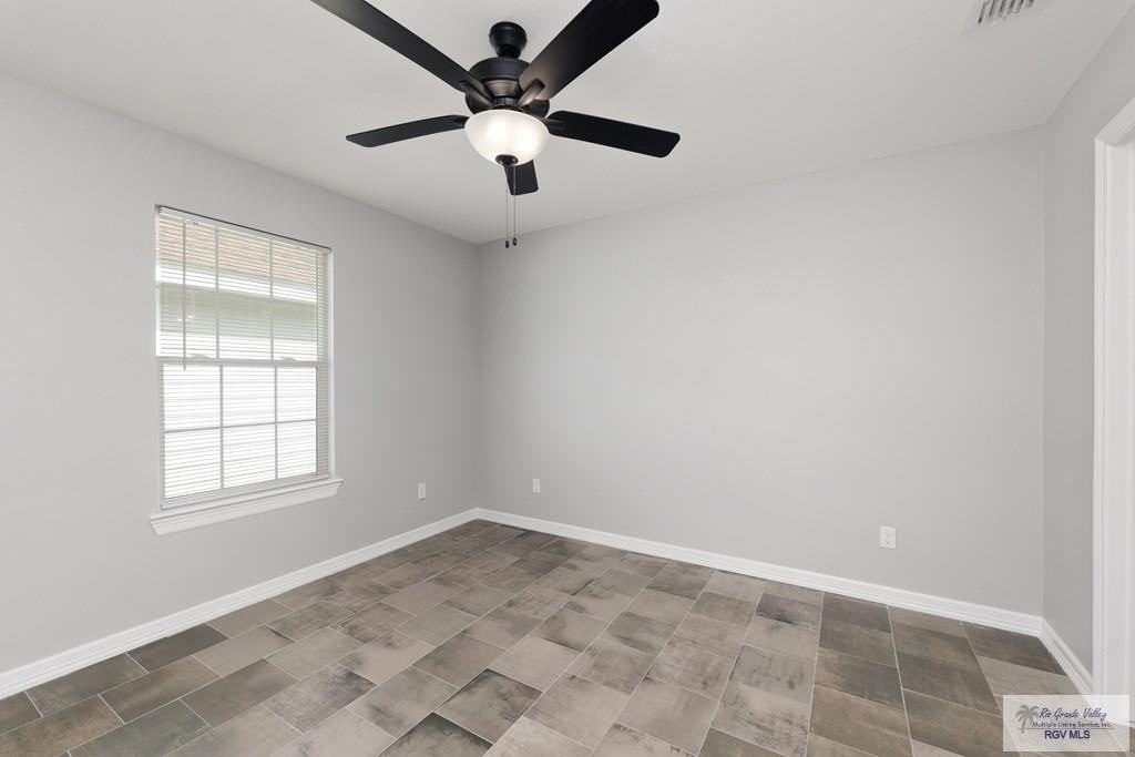 2218 Multi National - Photo 6 of 16