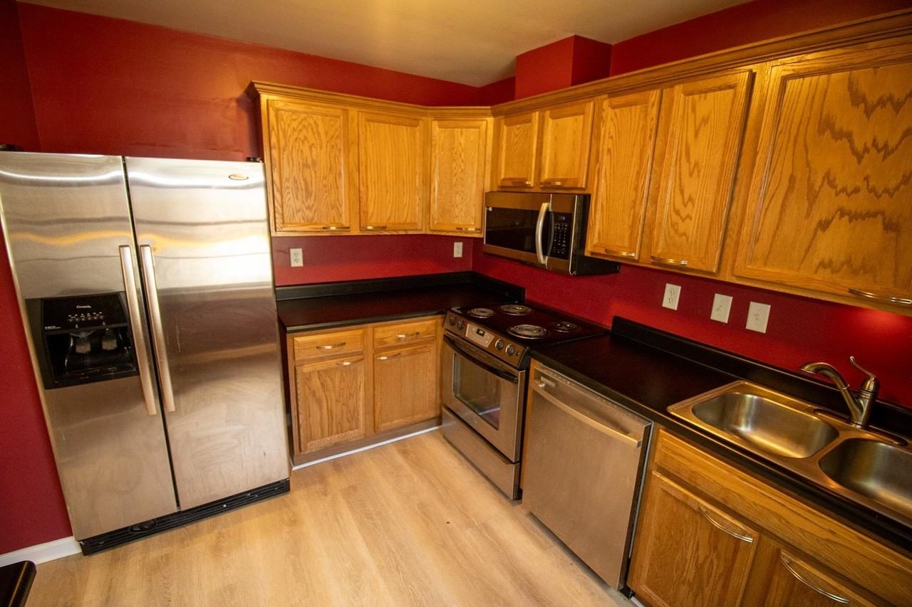 2701 Chelsea Ct - Photo 2 of 50