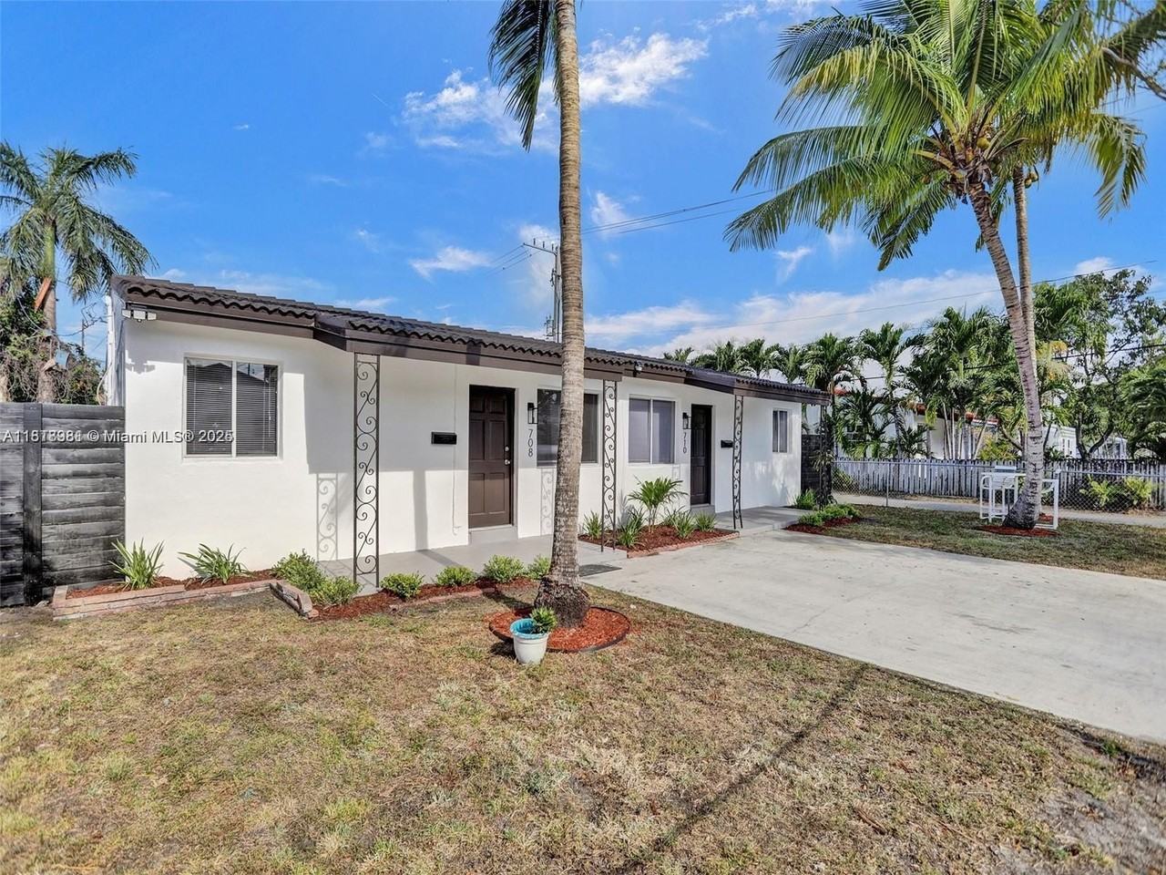 708 N 20th Ave #1-2 - Photo 7 of 49