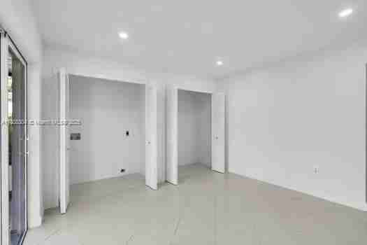 14755 Sw 82nd Ter - Photo 2 of 8