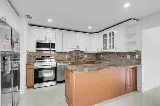 14755 Sw 82nd Ter - Photo 3 of 8