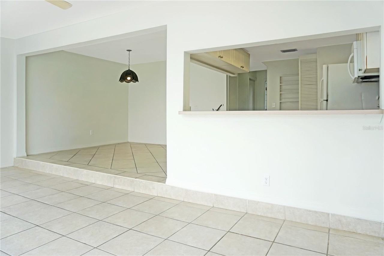 215 Mango Dr - Photo 7 of 13