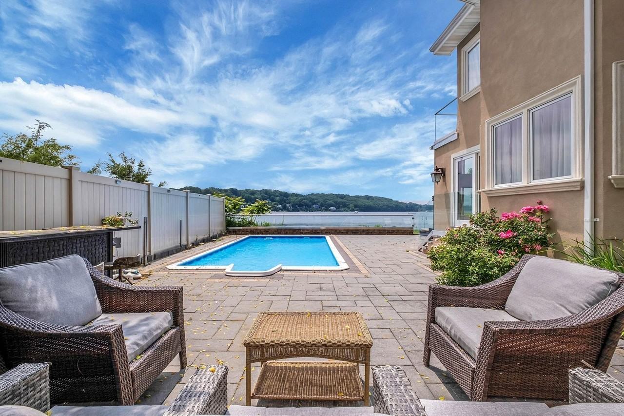 18 Deans Ln - Photo 7 of 50