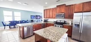 Fairfax Dr - Photo 7 of 17