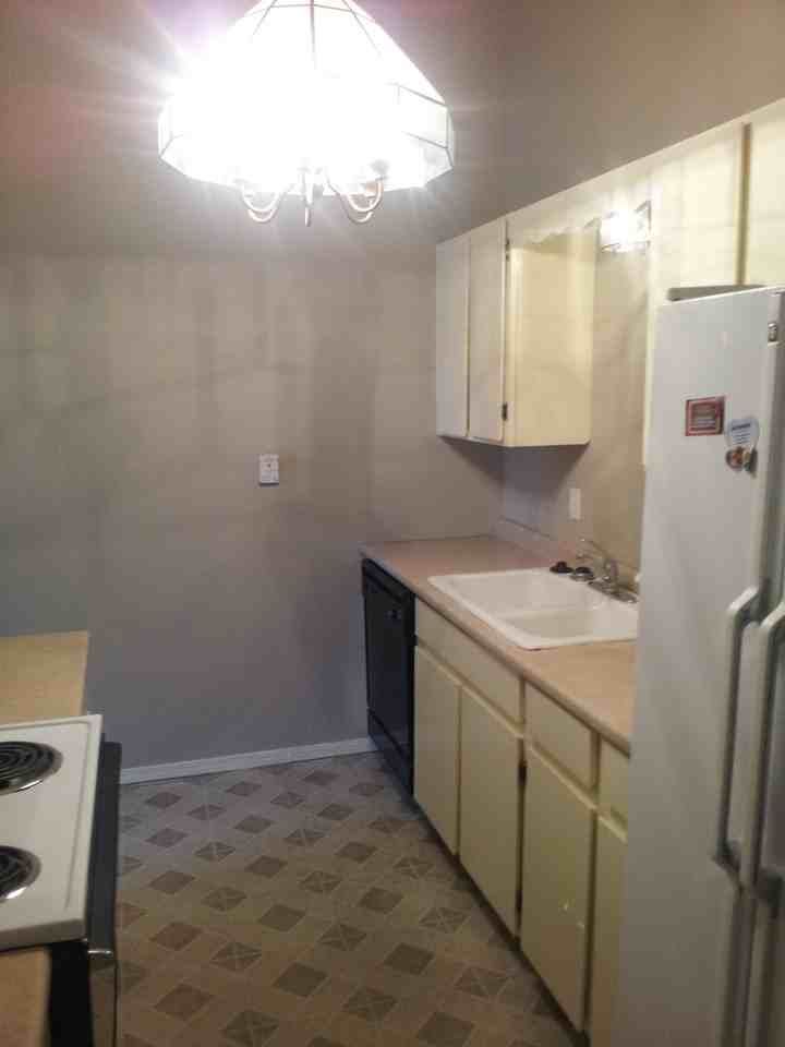 12516 E. 39th Place - Photo 2 of 24