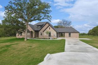 2084 Glenhollow Dr - Photo 1 of 1