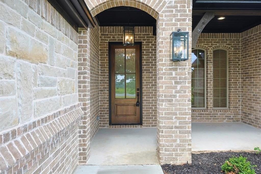 2084 Glenhollow Dr - Photo 4 of 31