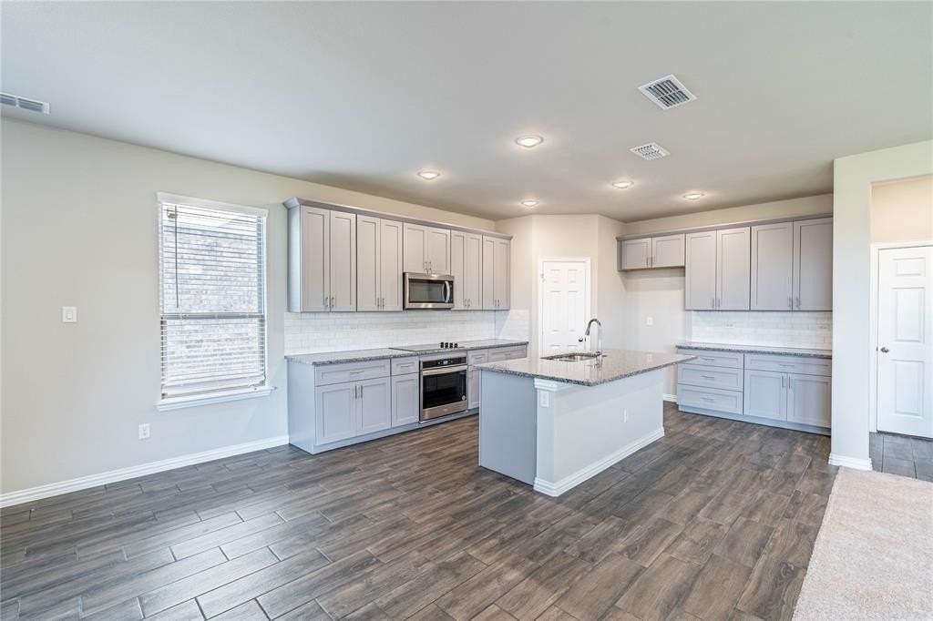 112 Cole Ln - Photo 7 of 23