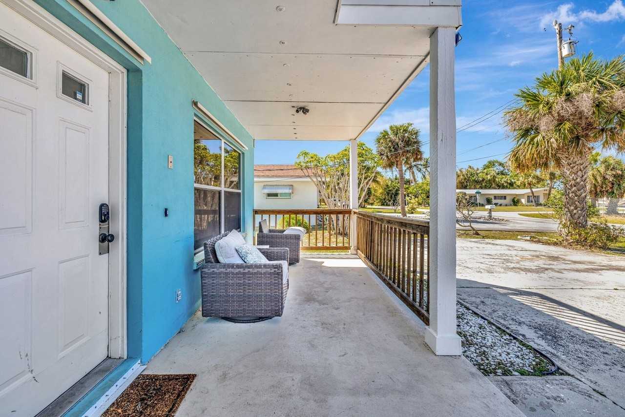 1903 Plover Ave #B - Photo 3 of 49