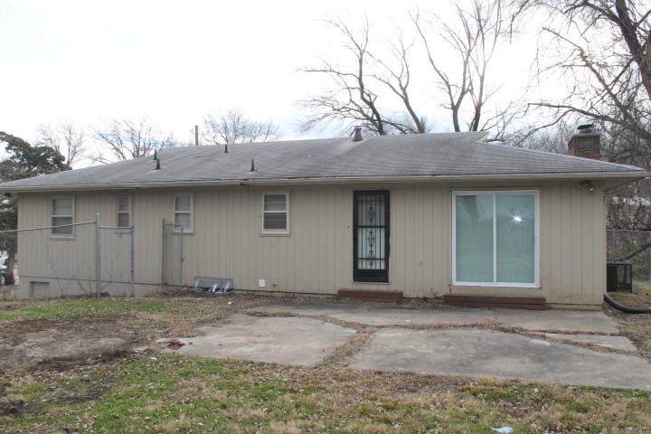 3908 Montandon Ln - Photo 2 of 16