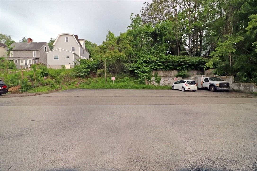 820 S Main St - Photo 6 of 6