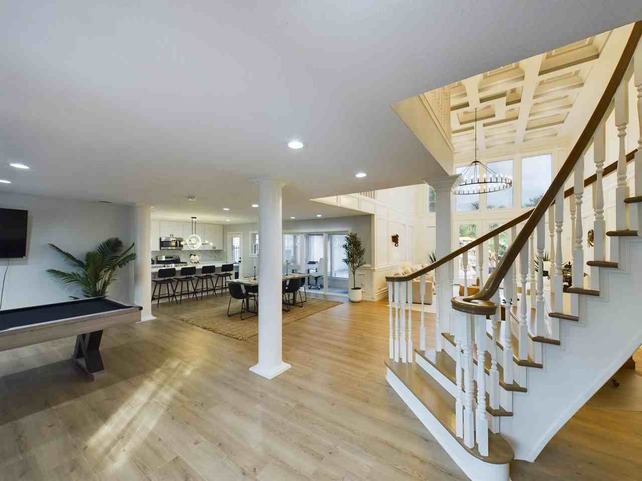 7702 Antoine Dr - Photo 7 of 50