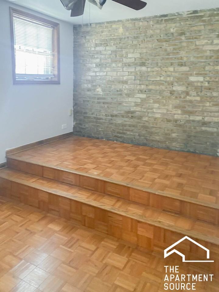 3708 N Sheffield Ave #108 - Photo 3 of 7