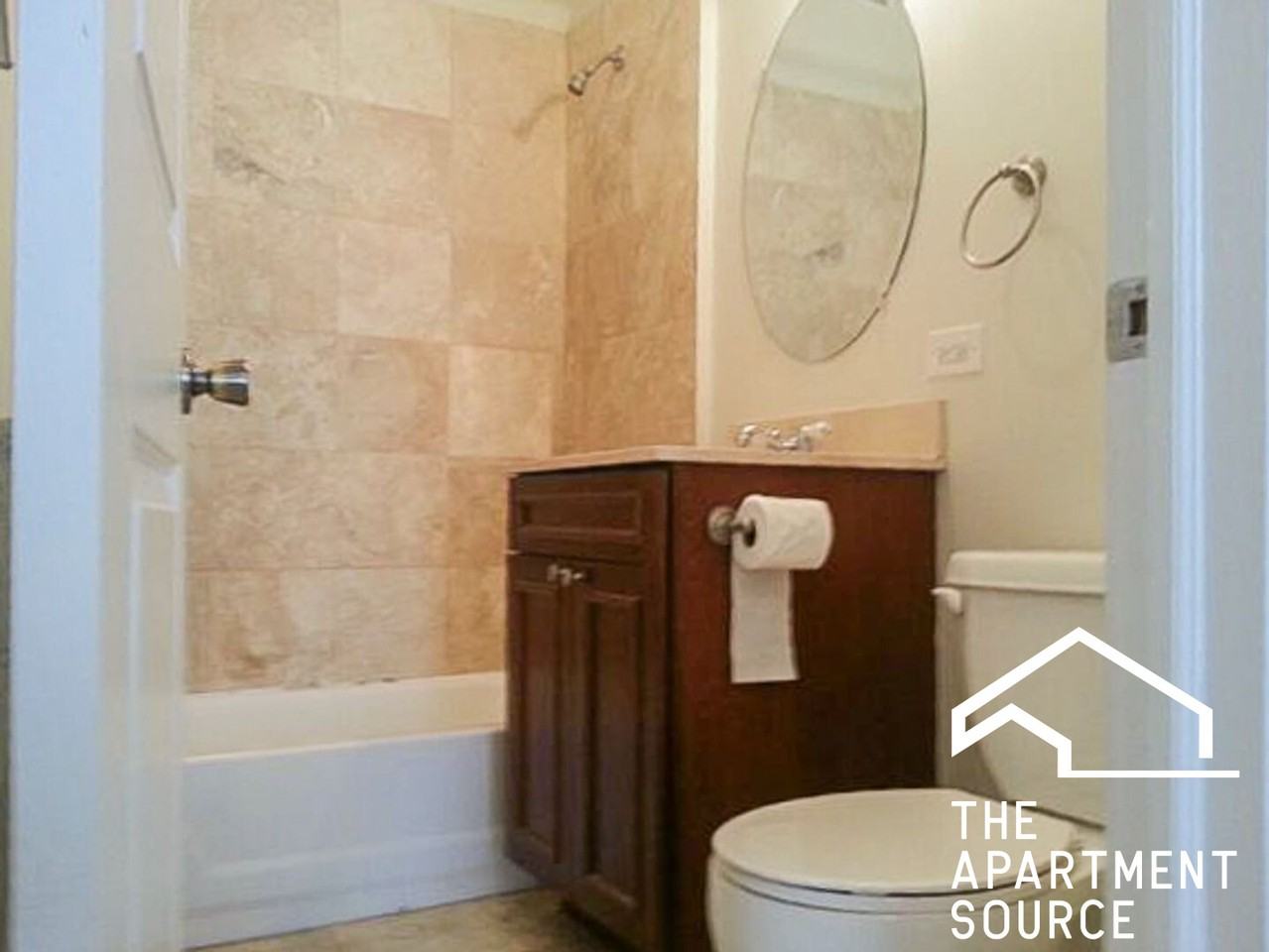 3922 N Pine Grove Ave #3 - Photo 4 of 12