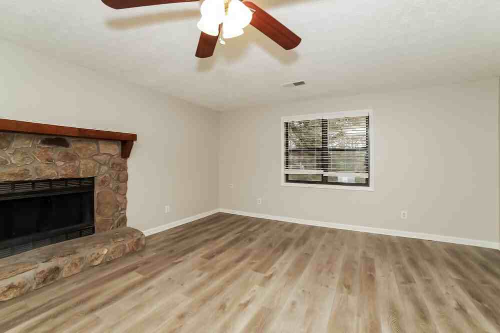 2435 Anderson Mill Rd - Photo 6 of 16