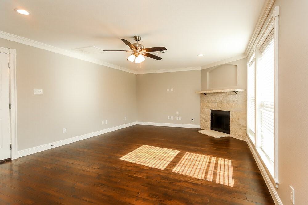 229 Mammoth Springs Ln - Photo 5 of 17