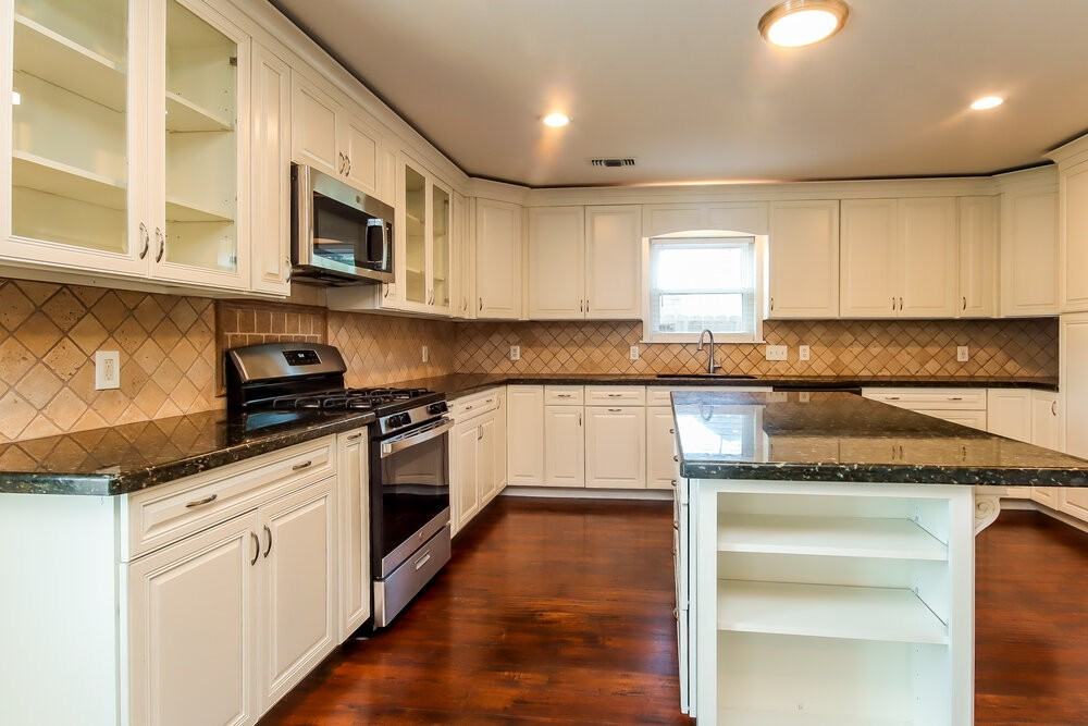 229 Mammoth Springs Ln - Photo 7 of 17