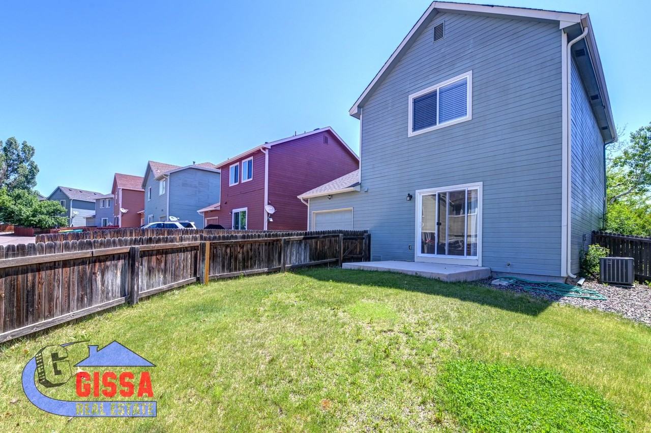 6268 Scottsbluff Dr - Photo 6 of 35
