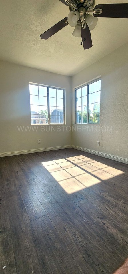 1178 S Park Ave - Photo 7 of 25