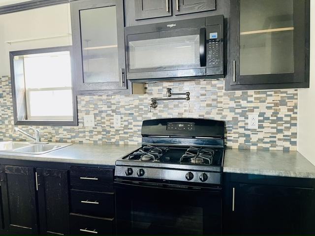 829 Willowbrook Dr - Photo 2 of 23