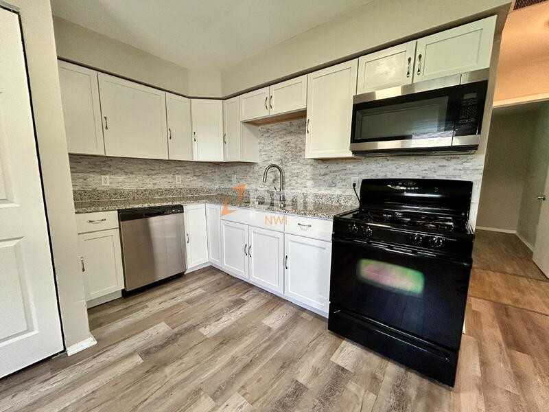 5331 Aspen Ave - Photo 7 of 20