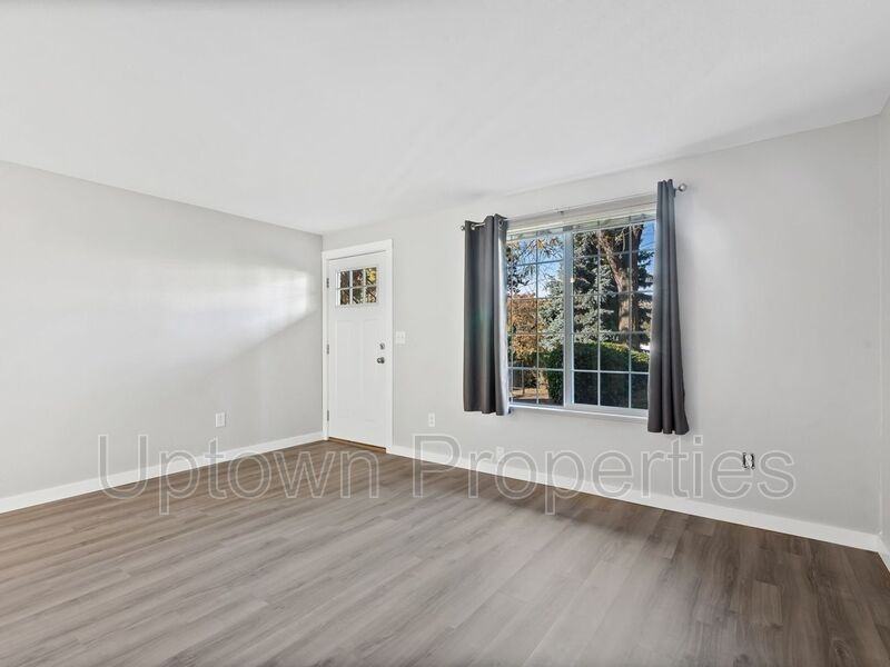 6836 N Richmond Ave - Photo 6 of 11