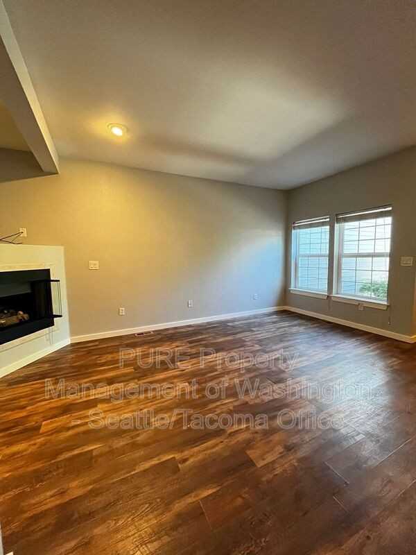 617 7th St Se #03 - Photo 4 of 18