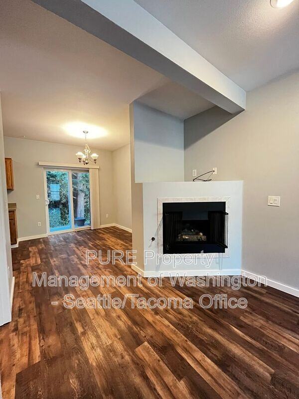 617 7th St Se #03 - Photo 5 of 18