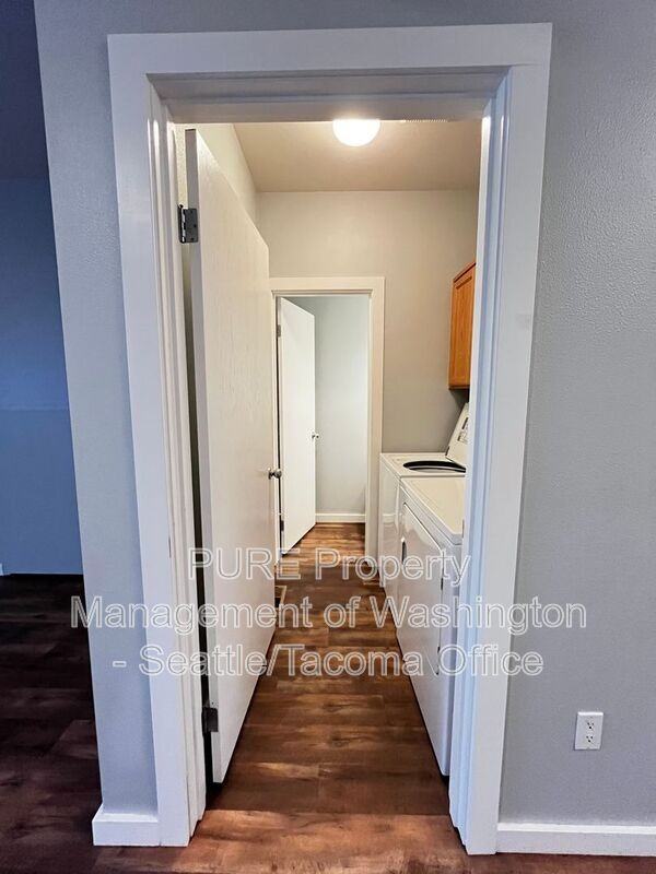 617 7th St Se #03 - Photo 7 of 18